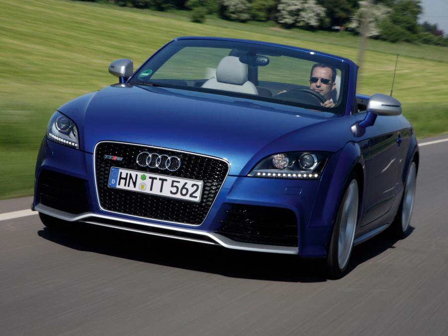  Audi TT RS Roadster (8J) 2009 года  (WW) (фото 3 из 47)